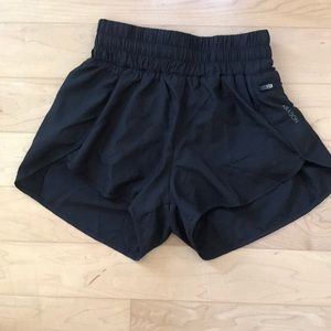 NWT Paragon Fitwear Yuna Shorts